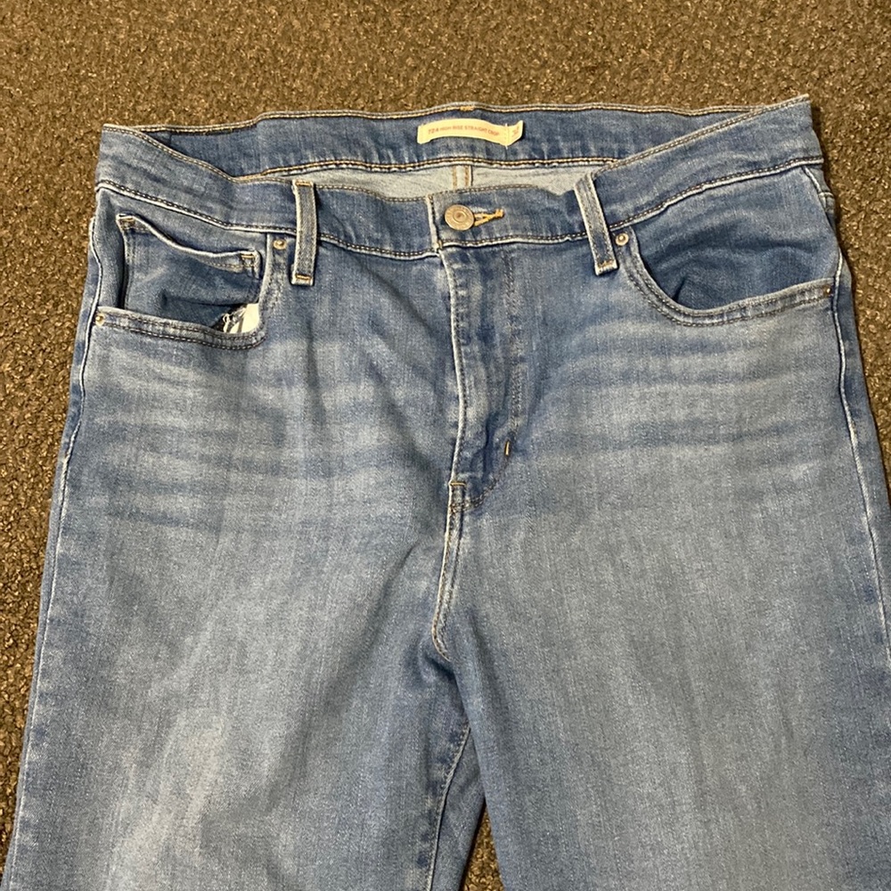 Levi 32 High rise straight crop jeans